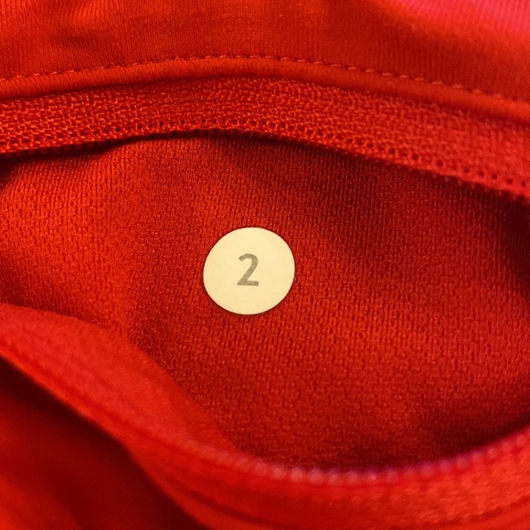!!!!SOLD!!!! Lululemon Speed Short 2.5” - Picture 4 of 7